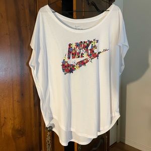 Ladies Loose Nike T